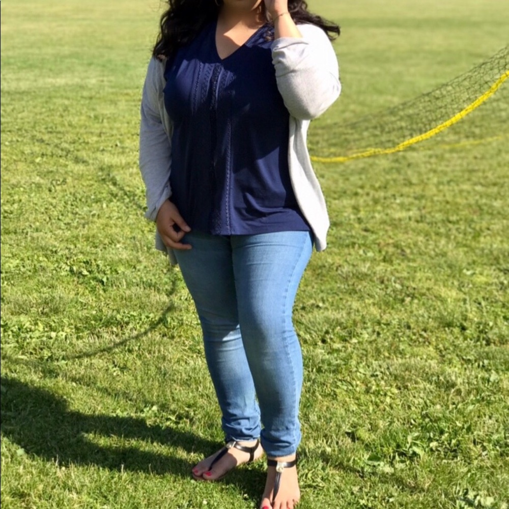 Light wash skinny jeans